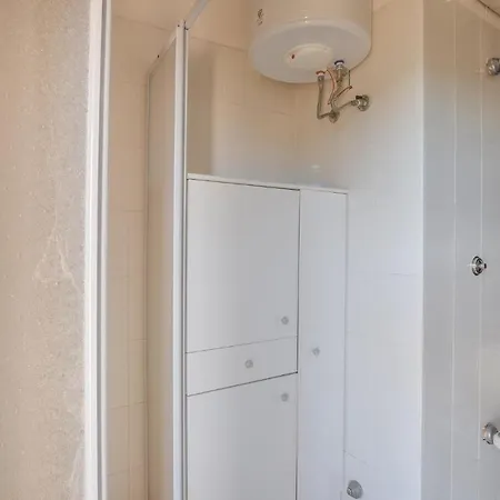 2 Bedroom Awesome In