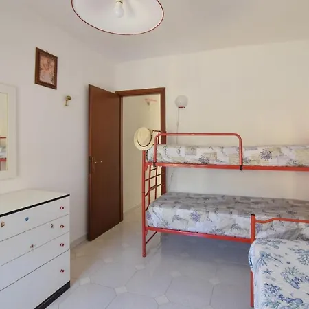 2 Bedroom Awesome In Lägenhet *